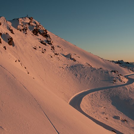 Cardrona - Ski resort Wanaka - Sunrise - Skiing in New Zealand