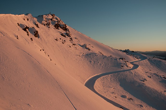 Cardrona - Ski resort Wanaka - Sunrise - Skiing in New Zealand