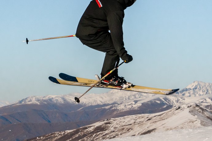 Cardrona ski snowboard lessons winter New Zealand 