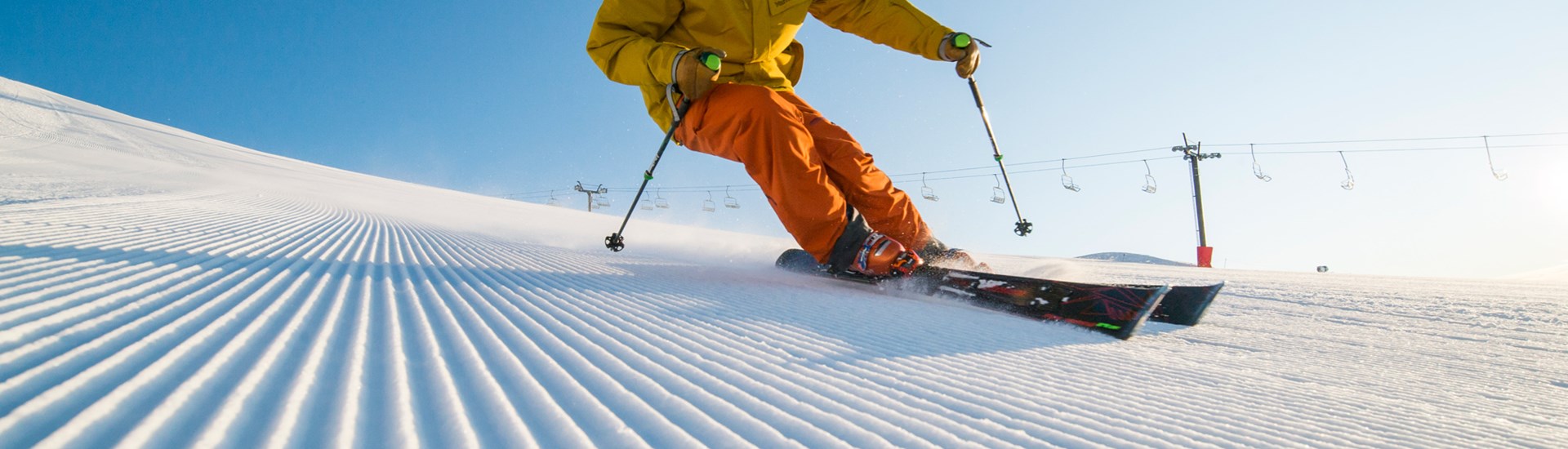 Cardrona Ski Resort - Skiing in New Zealand - Carving - Ski Fast - 